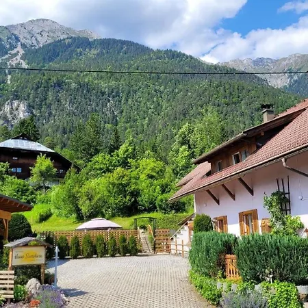 In Pressegger Mit Eigenem Garten Und Carport 아파트